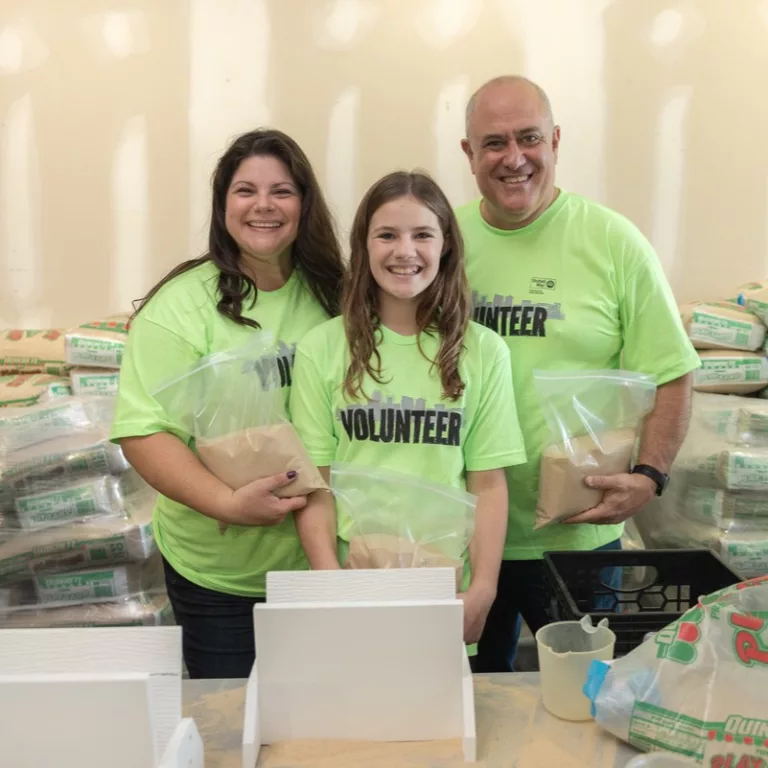 United Way Celebrates National Make a Difference Day with Second Tocqueville Society Volunteer Day