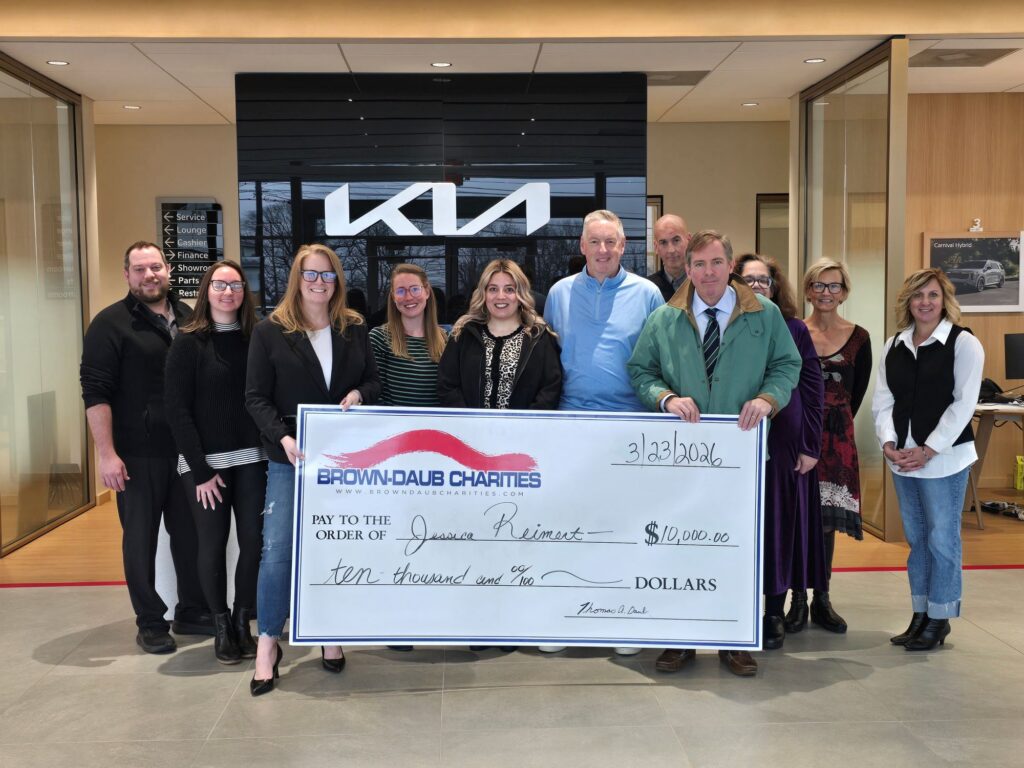 2025 incentive prize winner-grand prize winner with United Way and Brown-Daub Dealerships staff